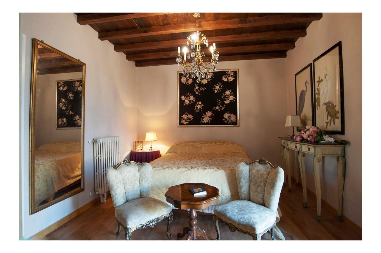 A Palazzo Fortebracci B&B Sutri Exteriör bild