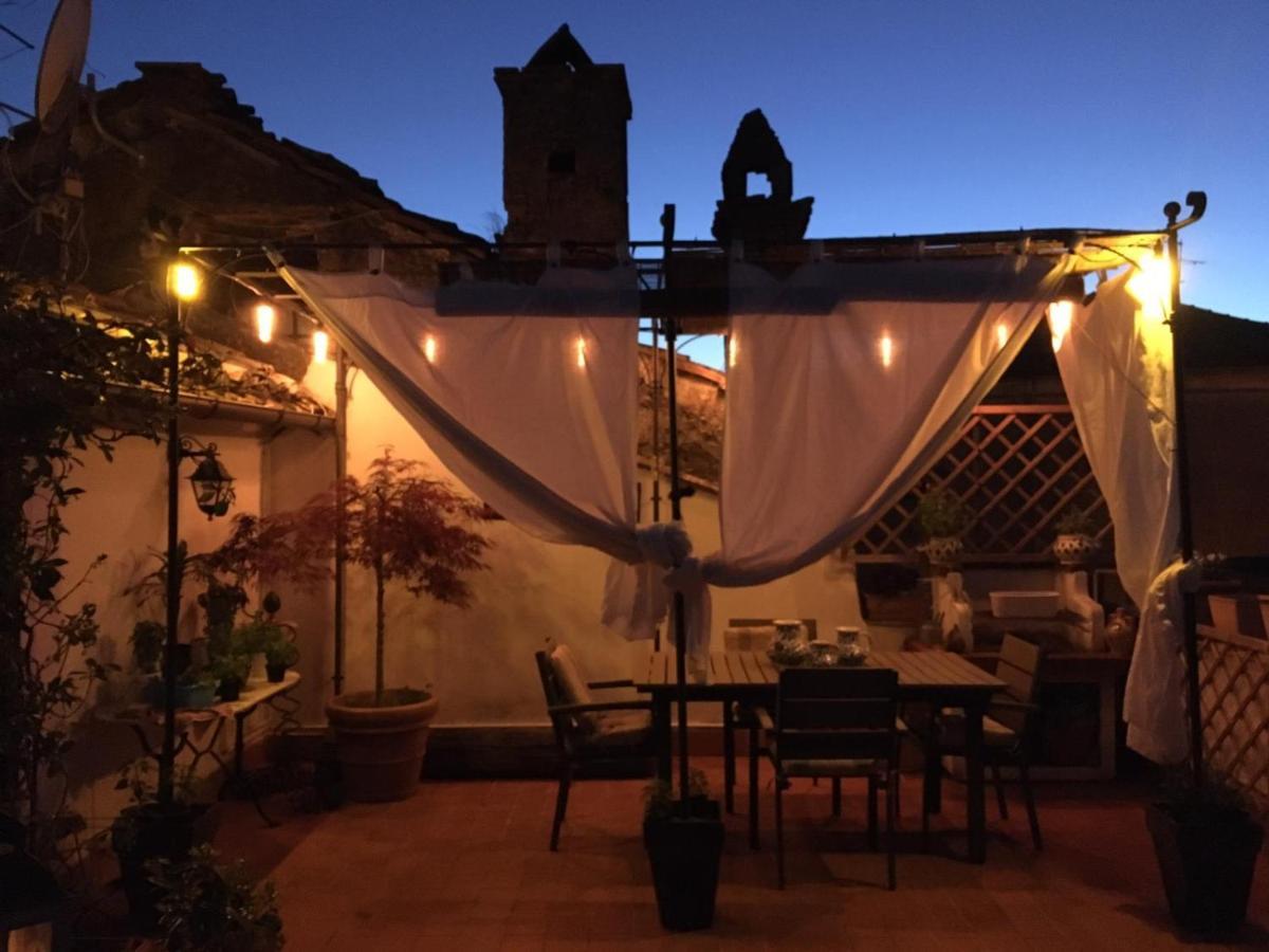 A Palazzo Fortebracci B&B Sutri Exteriör bild
